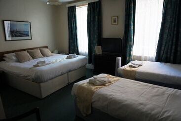 هتل Greyfriars Lodge Canterbury