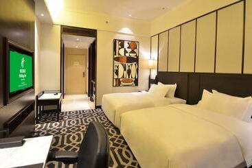 هتل Holiday Inn Airport Guangzhou By Ihg