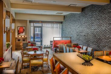هتل Hyatt Place Baltimore Inner Harbor
