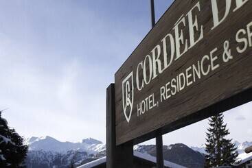 هتل La Cordee Des Alpes Sup