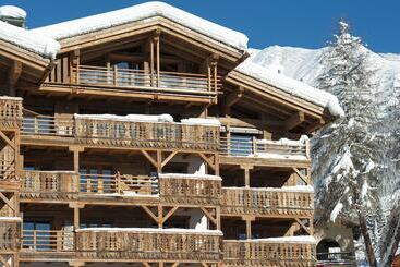 هتل La Cordee Des Alpes Sup