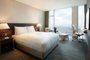 Lotte City Hotel Jeju
