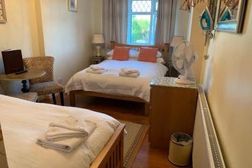 هتل Parkview Guesthouse