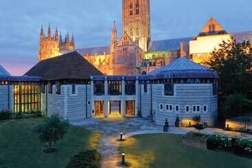 هتل روستایی Canterbury Cathedral Lodge