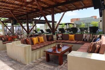 هتل Sunsol Unik Luxury