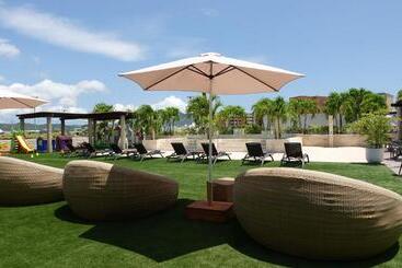 هتل Sunsol Unik Luxury