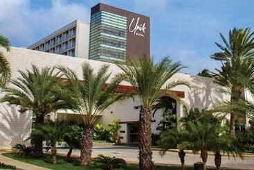 هتل Sunsol Unik Luxury