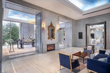 The Azure Qiantang, A Luxury Collection Hotel, Hangzhou