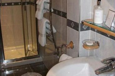 酒店 The Manor Cullingworth Guest House