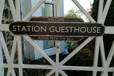 هتل Station Guest House