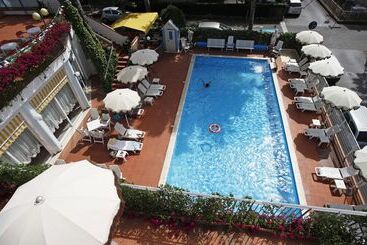 هتل Villa Dei Fiori   Sul Mare Con Piscina