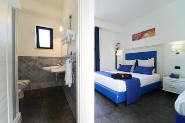 هتل Villaggio Spiagge Rosse