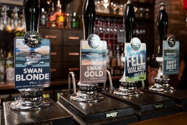 هتل Wateredge Inn  The Inn Collection Group