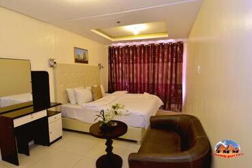 Jmm Grand Suites