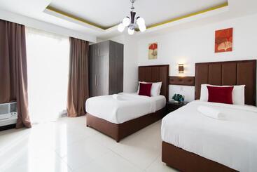 Jmm Grand Suites