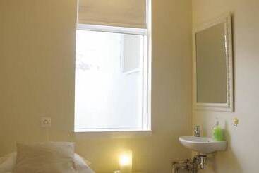 پانسیون Comfy Guesthouse Westfjords