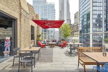 Virgin Hotels Chicago