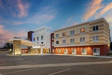 هتل Fairfield By Marriott Inn & Suites Yankton