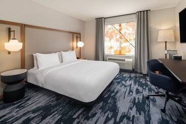 هتل Fairfield By Marriott Inn & Suites Yankton