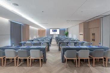 هتل Holiday Inn Express Lanzhou Jianlan By Ihg