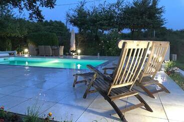 پانسیون La Métairie   Guesthouse