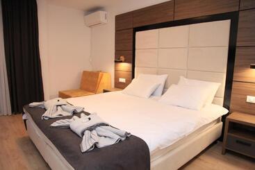 تختخواب و صبحانه Villa Mystic