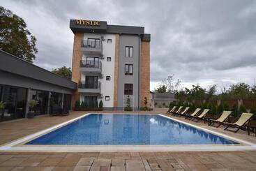 تختخواب و صبحانه Villa Mystic