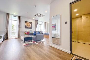 Lam S Beach Homestay