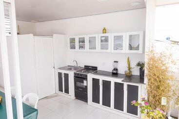 پانسیون Hostal Casa Dandy