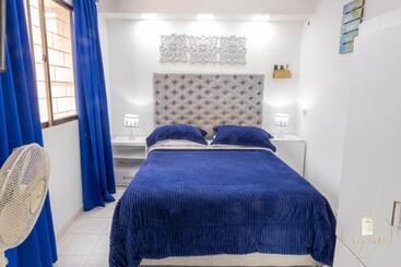 پانسیون Hostal Casa Dandy