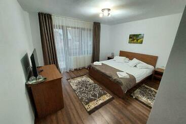 پانسیون Casa Elena