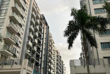 2 Palm Tree Villas Manila Terminal 3 Airport Pasay