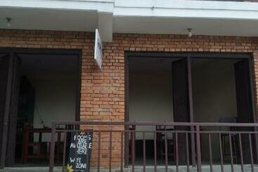 ベッドアンドブレックファースト Diya S Guest House   Family Environment