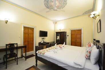 تختخواب و صبحانه Jaipur Vintage House