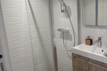 تختخواب و صبحانه La Casa Bed&breakfast Entrée Indépendante 26m2 Calme Proche De Tout Wifi Parking Privé Jardin Terras