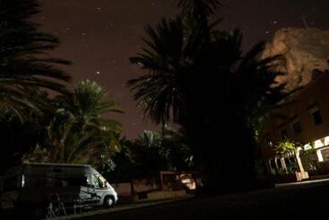 هتل Auberge Camping Garde Of Eden Le Lac