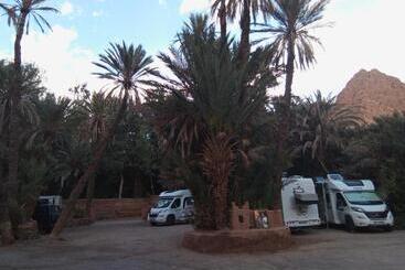 هتل Auberge Camping Garde Of Eden Le Lac