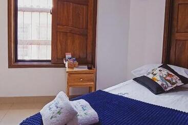 پانسیون Famy Hostal Nardo S
