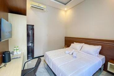 هتل Reddoorz Plus At Orange Diponogoro Palangkaraya