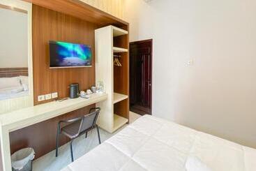 هتل Reddoorz Plus At Orange Diponogoro Palangkaraya