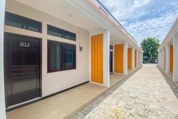 هتل Reddoorz Plus At Orange Diponogoro Palangkaraya