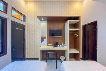 בית מלון כפרי Reddoorz Plus At Orange Diponogoro Palangkaraya