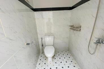 هتل Reddoorz Plus At Orange Diponogoro Palangkaraya