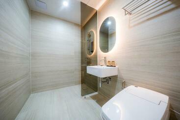 Brown Dot Hotel Pyeonghwa Plaza