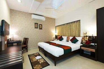 هتل Siddharth Palace