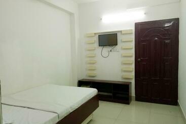 Shopnonir Hotel & Restaurant