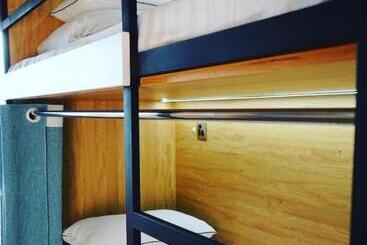 Hostelone