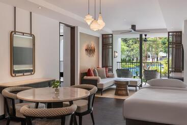 هتل Jw Marriott Khao Lak Resort Suites