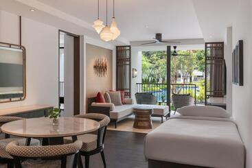 هتل Jw Marriott Khao Lak Resort Suites