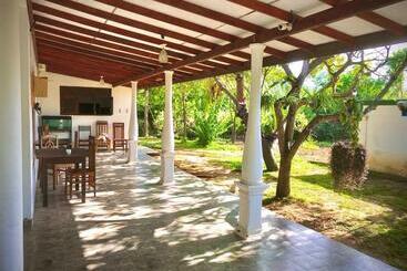 Lucky Hotel Tangalle